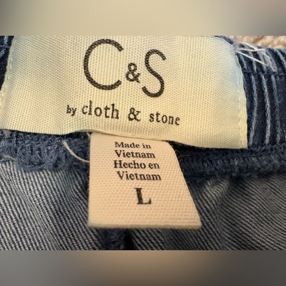 Cloth and Stone Blue Denim Chambray Shorts - Picture 3 of 3